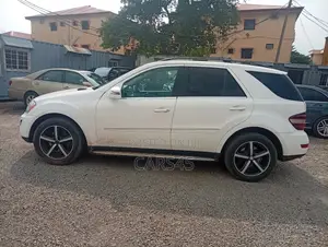 Mercedes-Benz M Class 2011 White