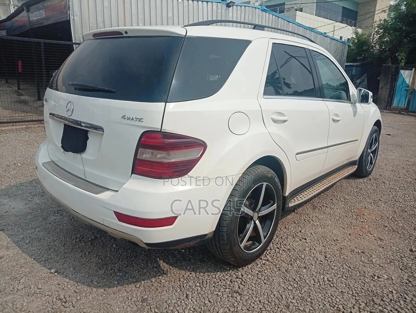 Mercedes-Benz M Class 2011 White