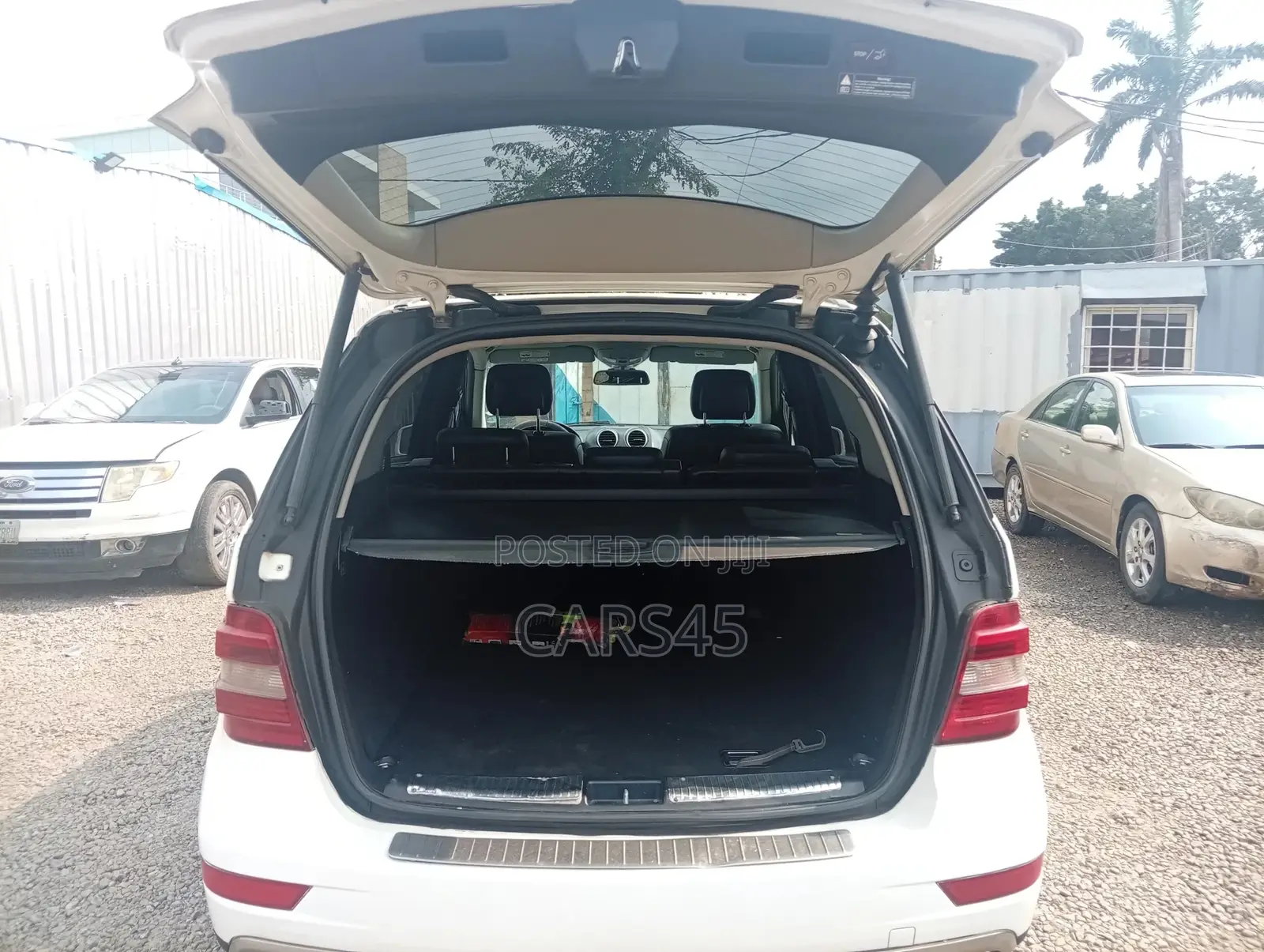 Mercedes-Benz M Class 2011 White