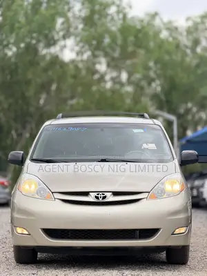 Toyota Sienna LE AWD 2006 Gold