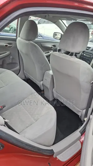 Toyota Corolla 2010 Red