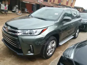 Toyota Highlander 2014 Green