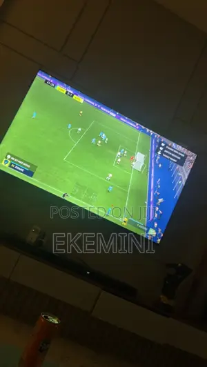 Hisense 65 Inches TV