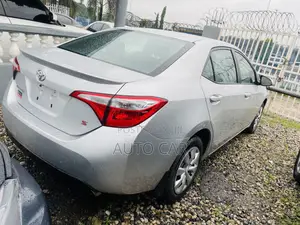 Toyota Corolla 2016 Silver