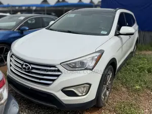 Hyundai Santa Fe 2013 White