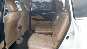 Toyota Highlander 2019 White
