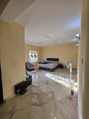 4bdrm Duplex in Apo Primary, Guze for sale