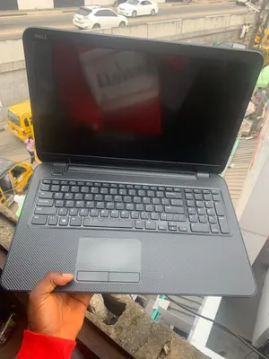 Laptop Dell Inspiron 17 3721 8GB Intel Core i5 SSD 128GB