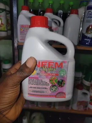 Neem Striker - Neem Oil - Organic Pesticide