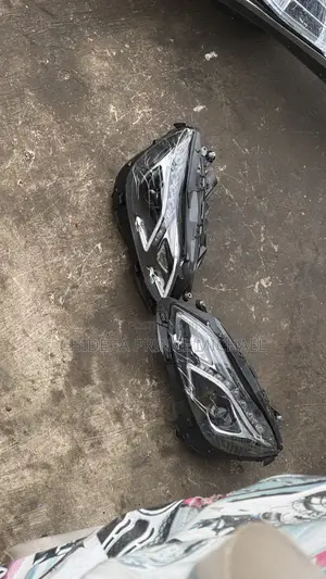 Headlights Sets for W212 E350 Europe 2014/16 Model