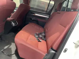 Toyota Hilux 2017 White