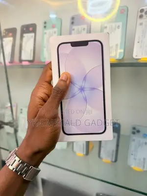 New Apple iPhone 17e 256 GB White