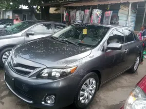 Toyota Corolla 2012 Gray