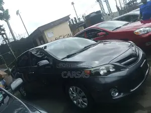 Toyota Corolla 2012 Gray