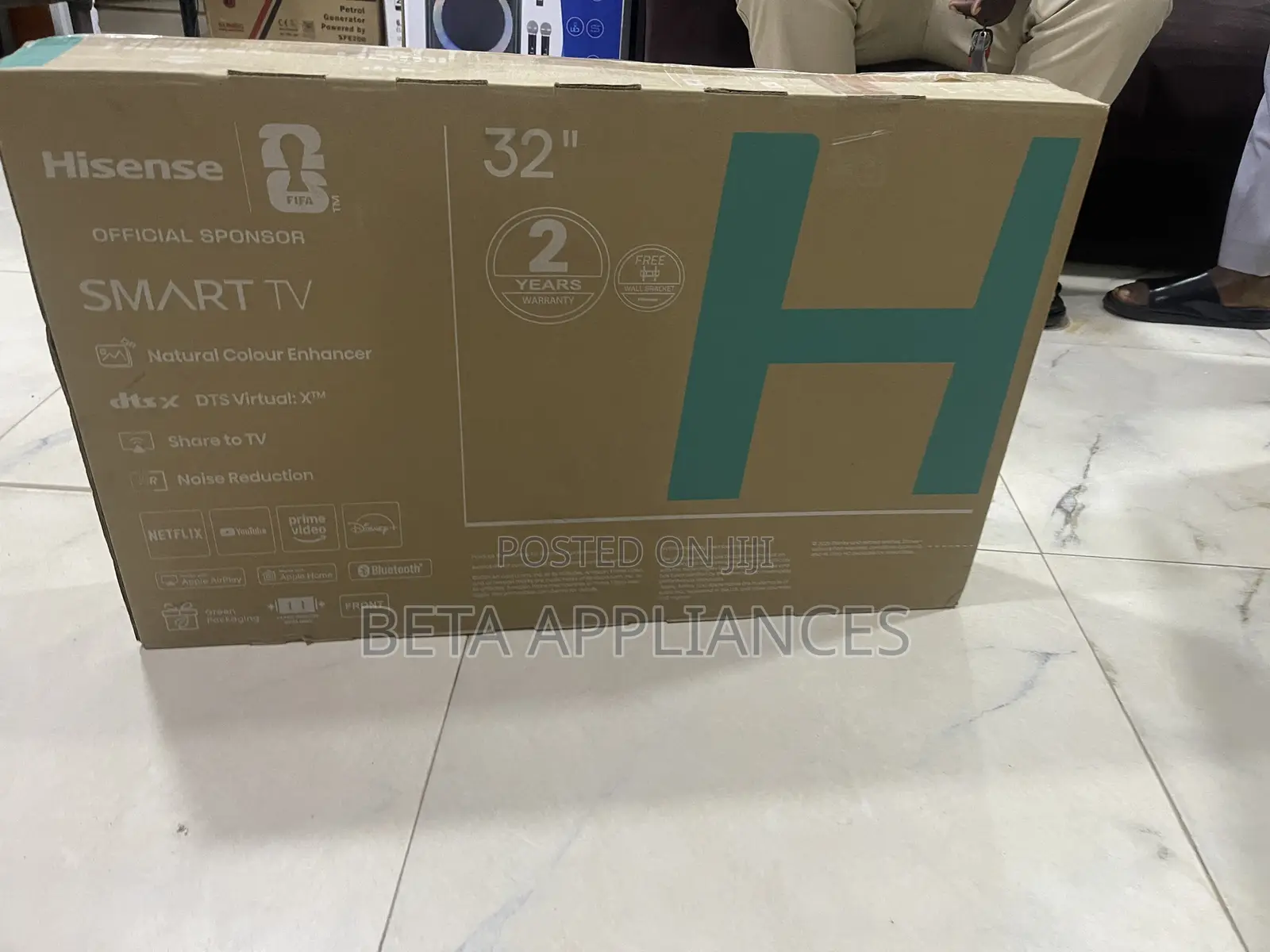Hisense 32” Smart Flat Screen Television