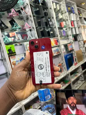 Apple iPhone 13 128 GB Red