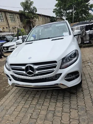 Mercedes-Benz GLE-Class 2017 White