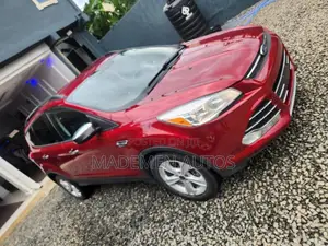 Ford Escape SE 4dr SUV AWD (1.6L 4cyl Turbo 6A) 2015 Red