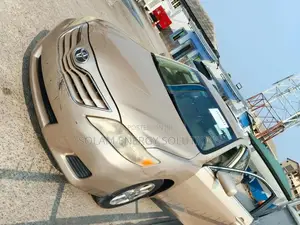 Toyota Camry 2010 Gold