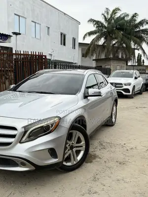Mercedes-Benz GLA 250 2015 Silver