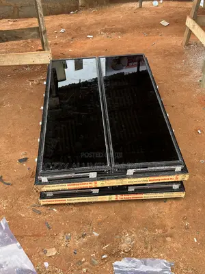 Black Frameless Window With 5mm Gray Glass