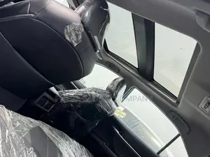 Toyota Camry XSE V6 (3.5L V6 8A) 2019 Blue