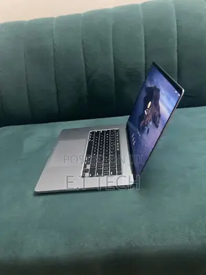 Laptop Apple MacBook Pro 2019 32GB Intel Core i7 SSD 512GB