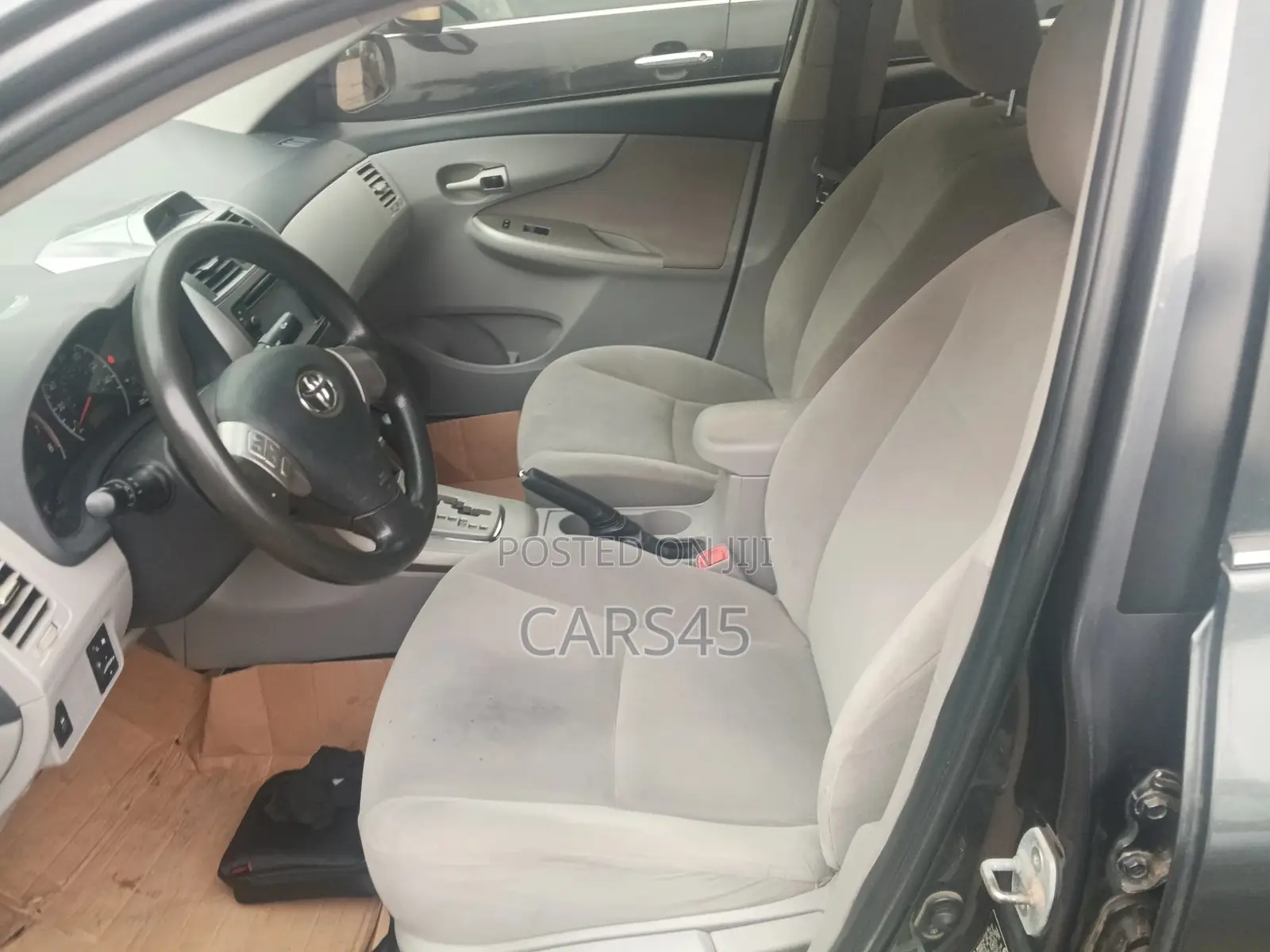 Toyota Corolla 2013 Gray