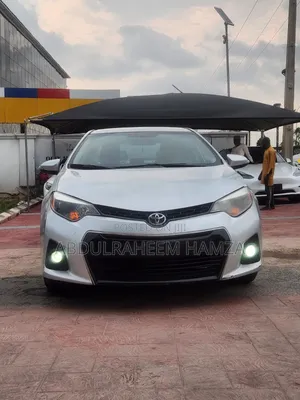 Toyota Corolla 2015 Silver