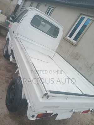 Suzuki APV Minibus 1999 White
