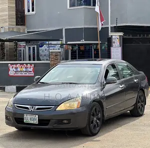 Honda Accord 2006 Gray