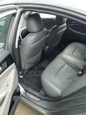 Hyundai Sonata Limited 2.0T Sedan (2.0L 4cyl 6A) 2013 Gray