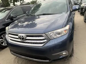 Toyota Highlander 3.5L 4WD 2013 Blue