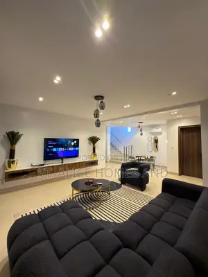 2 Bedroom With PS5