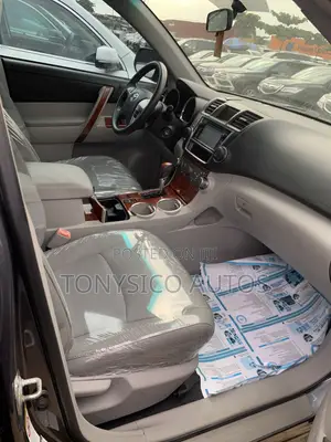Toyota Highlander 2012 Gray