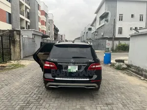 Mercedes-Benz M Class 2012 Black