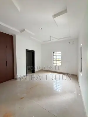 3bdrm Block of Flats in Guzape District for sale