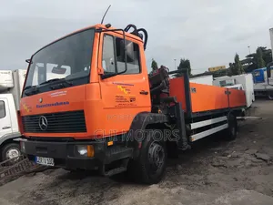 Mercedes 1517 Truck 5ton Self-Loader