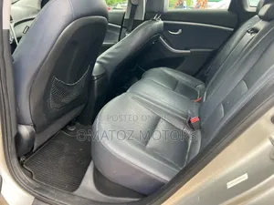 Hyundai Elantra 2014 Silver