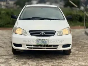 Toyota Corolla 2004 White