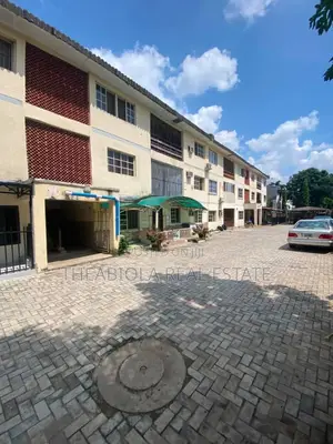 3bdrm Apartment in Maitama Abuja for sale