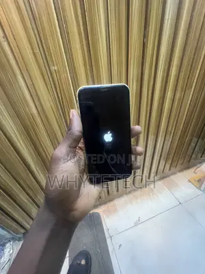 Apple iPhone XR 64 GB Yellow