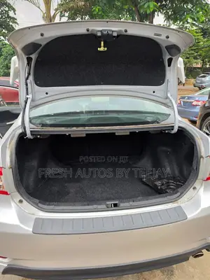 Toyota Corolla S 4dr Sedan (1.8L 4cyl 4A) 2011 Silver