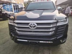 Toyota Land Cruiser 2025 Black