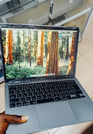 Laptop Apple MacBook Air 2020 8GB Intel Core i3 SSD 256GB
