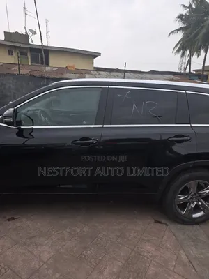 Toyota Highlander Limited Platinum 4x4 V6 (3.5L 6cyl 8A) 2017 Black
