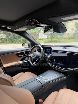 Mercedes-Benz E350 2025 Black
