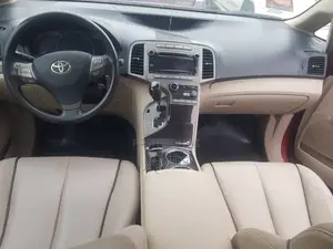 Toyota Venza V6 AWD 2012 Red
