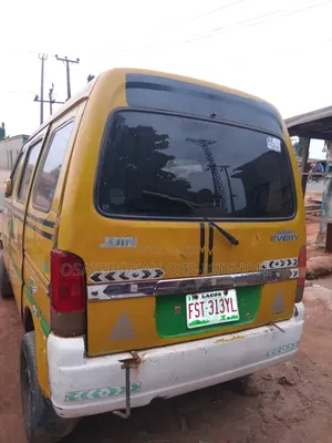 Suzuki Every 2000 Yellow