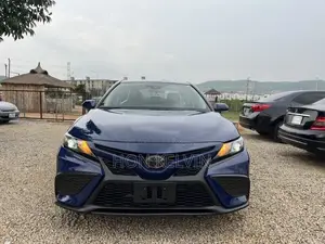 Toyota Camry SE 2023 Blue